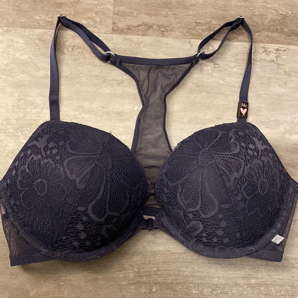 Brand new lace push-up bra from VS.